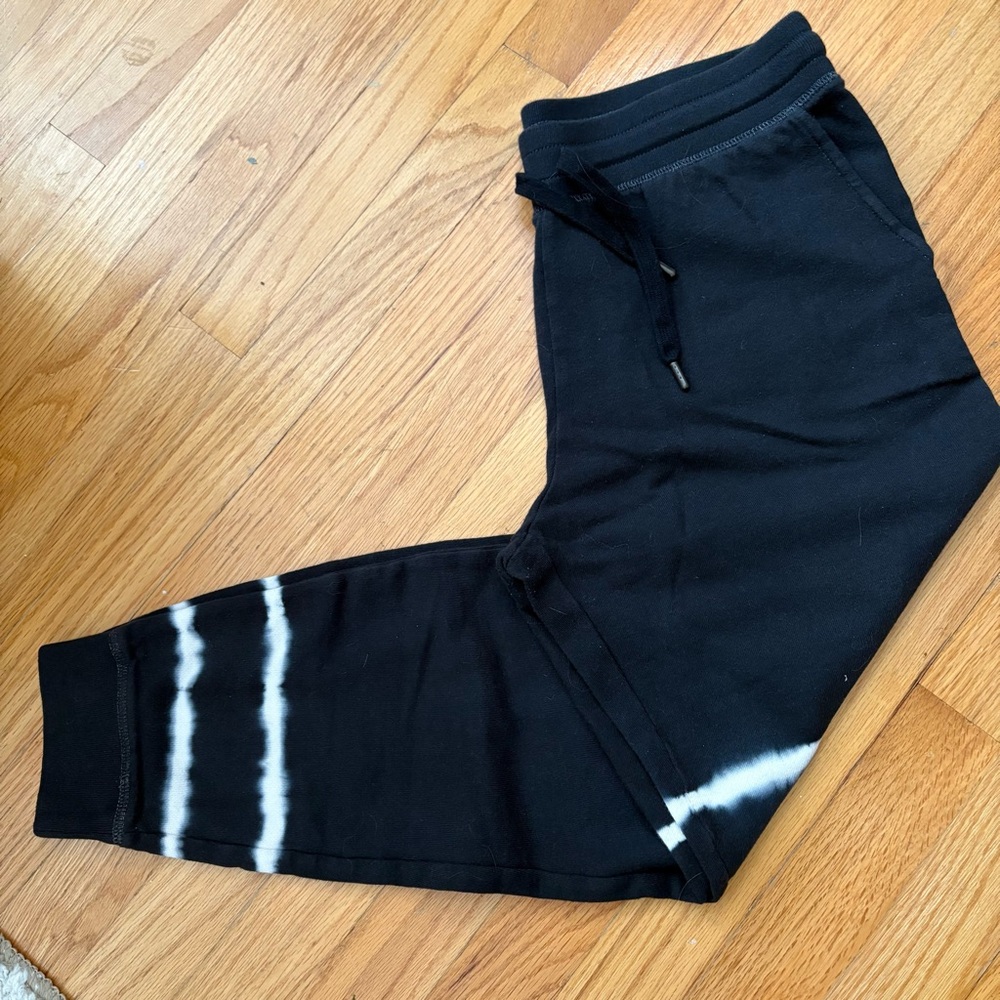 Old Navy Black and White Joggers “Med”
